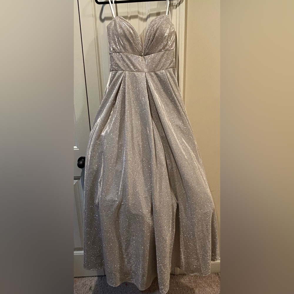 GORGEOUS Betsy & Adam dress worn once. (IT HAS POCKETS!)